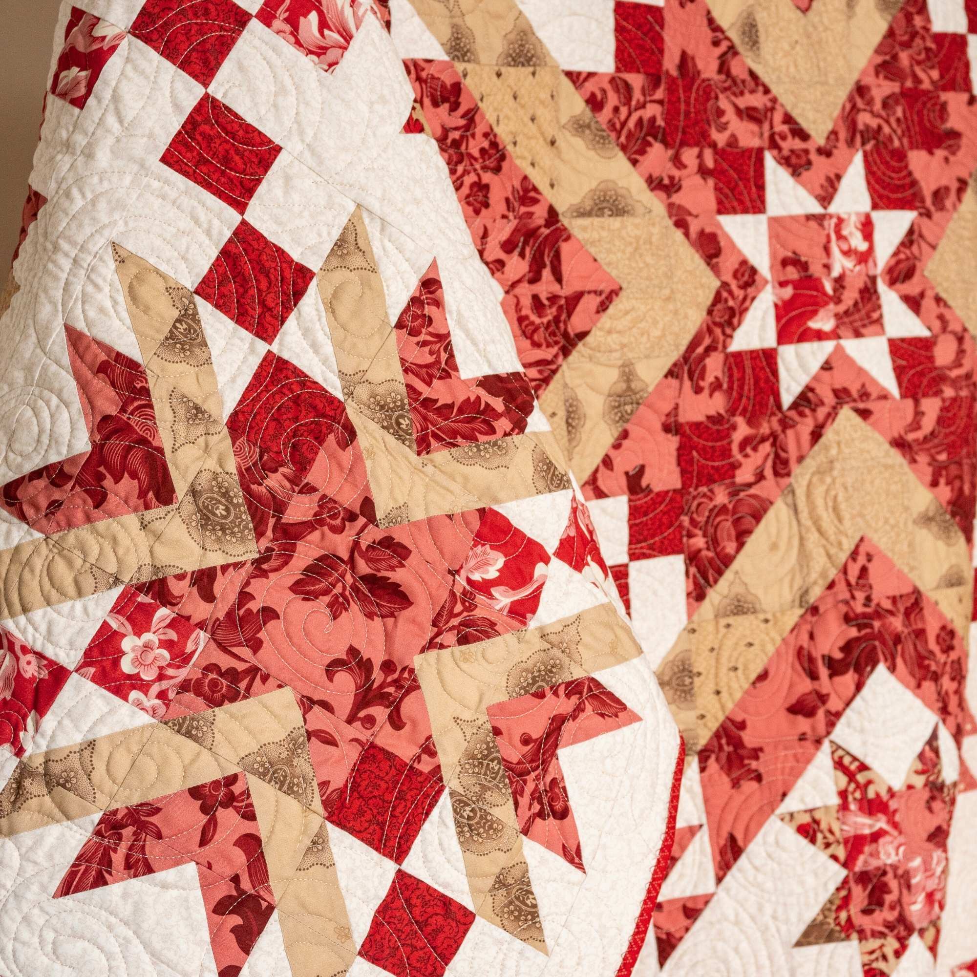 Crimson Crown - Quilt Kit - En Rouge (92" x 92")